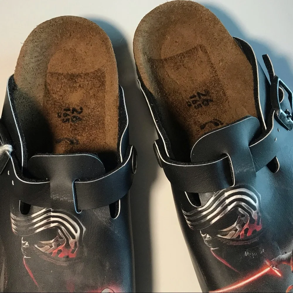 STAR WARS KYLE REN BIRKENSTOCK Clogs Kids 26 nwot